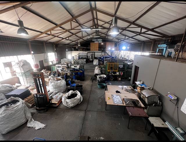 550M² FACTORY TO LET IN ALRODE SOUTH